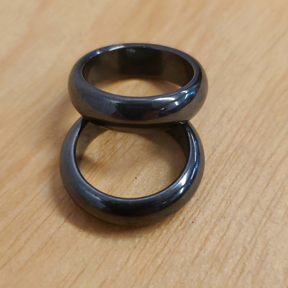 Hematite bands ring both sz. 7